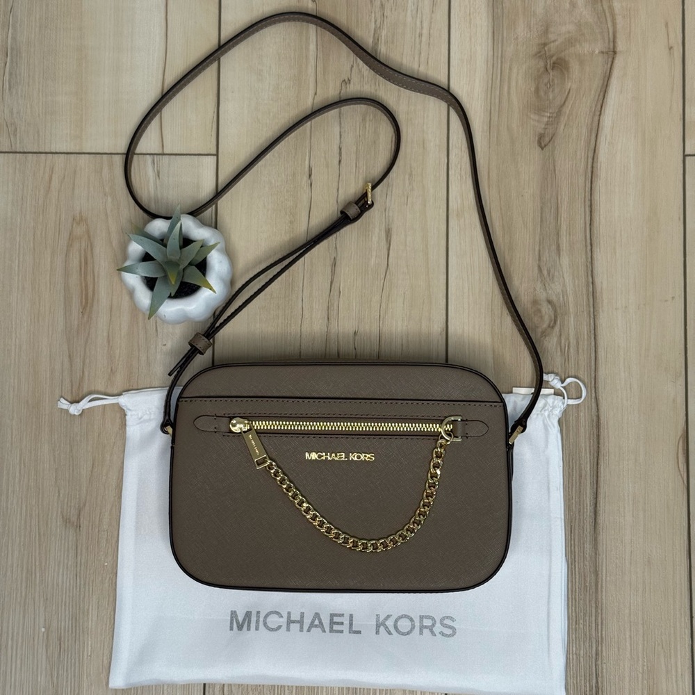 MICHAEL KORS. Jet Set Large Saffiano Leather Crossbody Bag DUSK...BNWT!!!